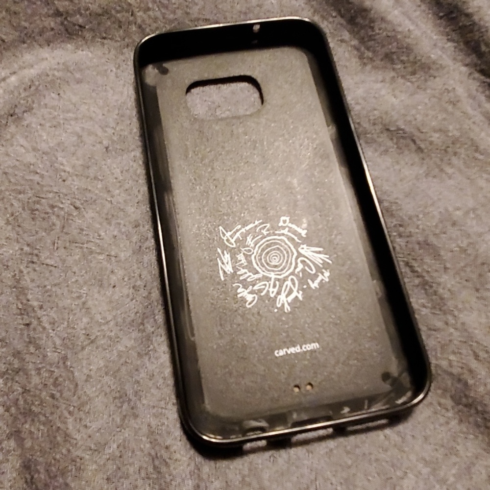 Phone case - Picture 2 of 6